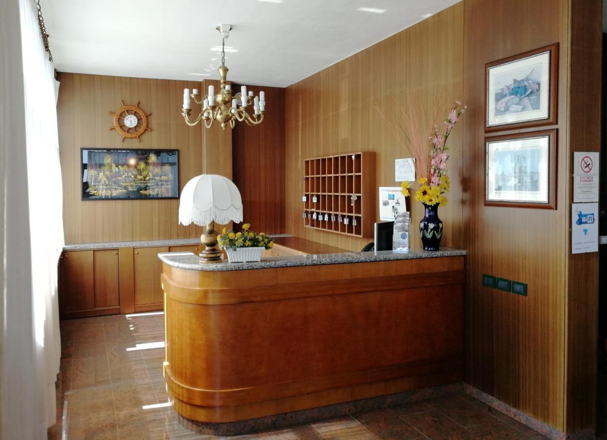 Nebbiuno Residence Villa Margherita B&B מראה חיצוני תמונה